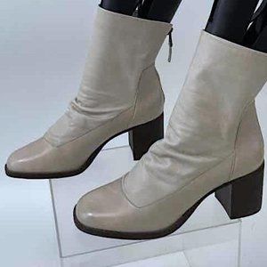 Vintage Leather Chelsea & Violet Women's Tan Chelsea Boots - Size 8M